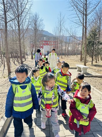 D:\carben\观象台\2024年科普活动\线下活动\312酷豆幼儿园参观\微信图片_20240312141425.jpg